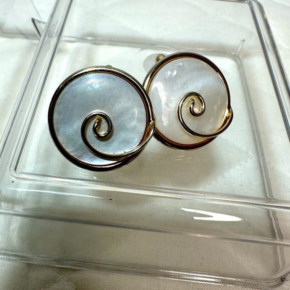 Swank Cufflinks Gold Tone Stainless Steele Mother Of Pearl Shell Mens Vintage - Picture 5 of 5